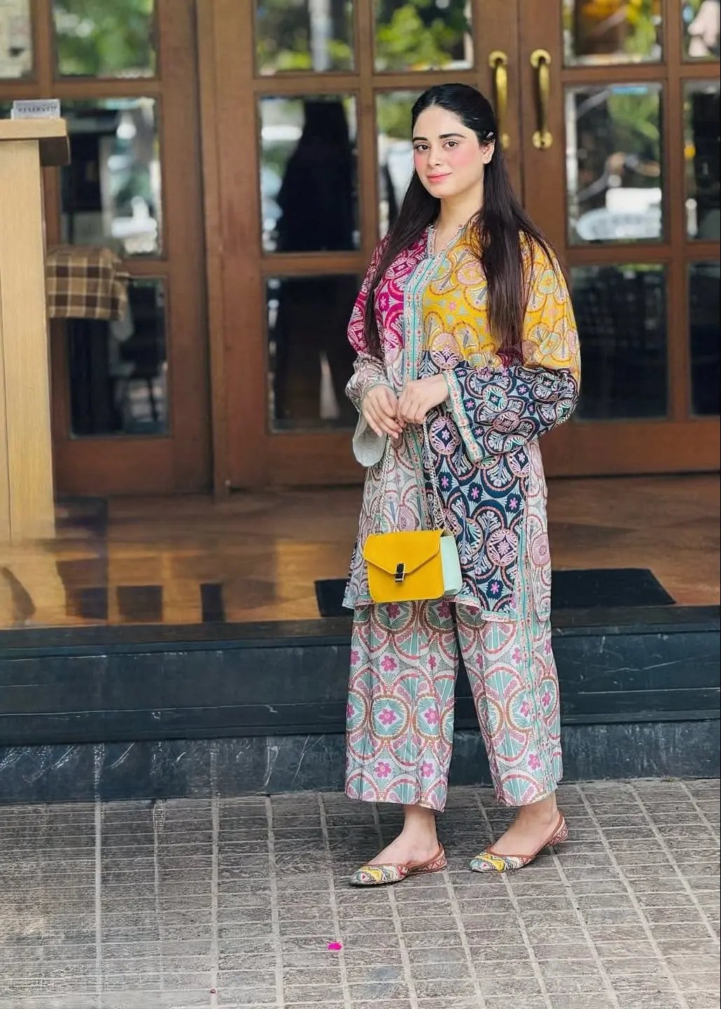 Elegant Breathable Wear 2Pc mWF